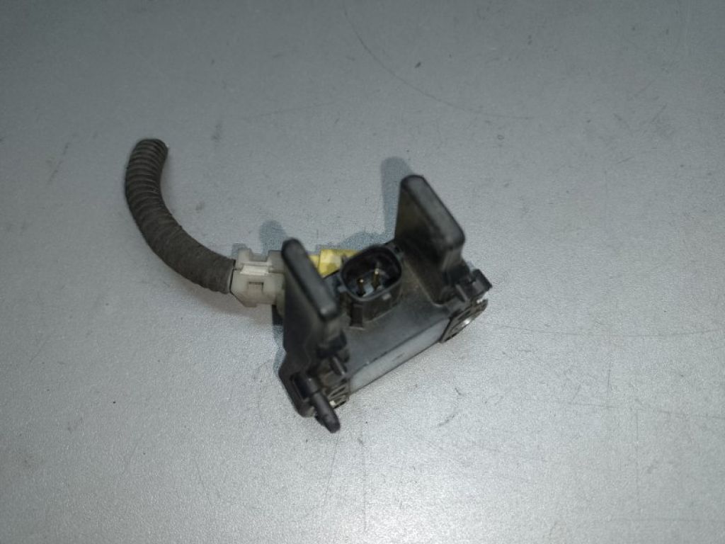 89173-39385 | Датчик удара передн. LEXUS LS460 06-12 - Фото 4