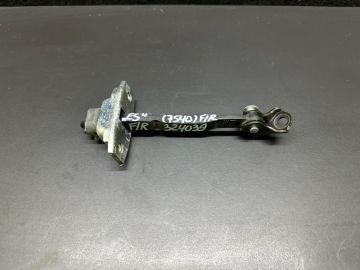 Обмежувач дверей передн. прав. LEXUS ES300 ES330 01-06