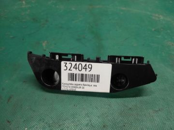 Кронштейн заднего бампера лев. TOYOTA VENZA 09-16
