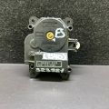 87106-41051 | Моторчик заслонки печки LEXUS ES300 ES330 01-06 - Превью 2