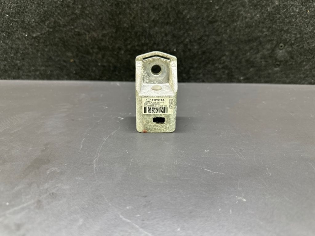 89173-09110 | Датчик удара LEXUS ES300 ES330 01-06