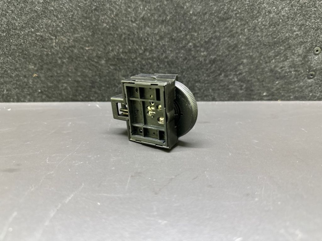 84119-33140 | Регулятор підсвічування панелі приладів LEXUS ES300 ES330 01-06 - Фото 2