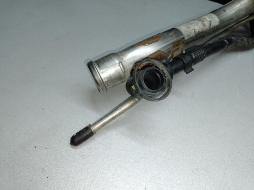 BN8F-42-21XD | Горловина топливного бака MAZDA 3 BK 03-08 - Фото 5
