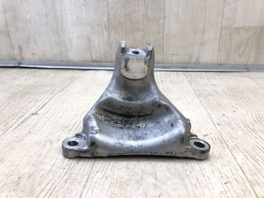 50630-TA0-A00 | Кронштейн двигателя передн. ACURA TSX 08-14