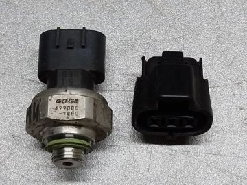 Датчик давления кондиционера TOYOTA CAMRY 55 14-17 Датчик давления кондиционера TOYOTA CAMRY 55 14-17