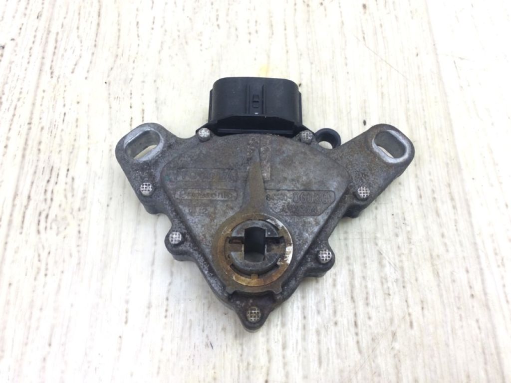 84540-06020 | Датчик положения селектора АКПП TOYOTA CAMRY 70 17-