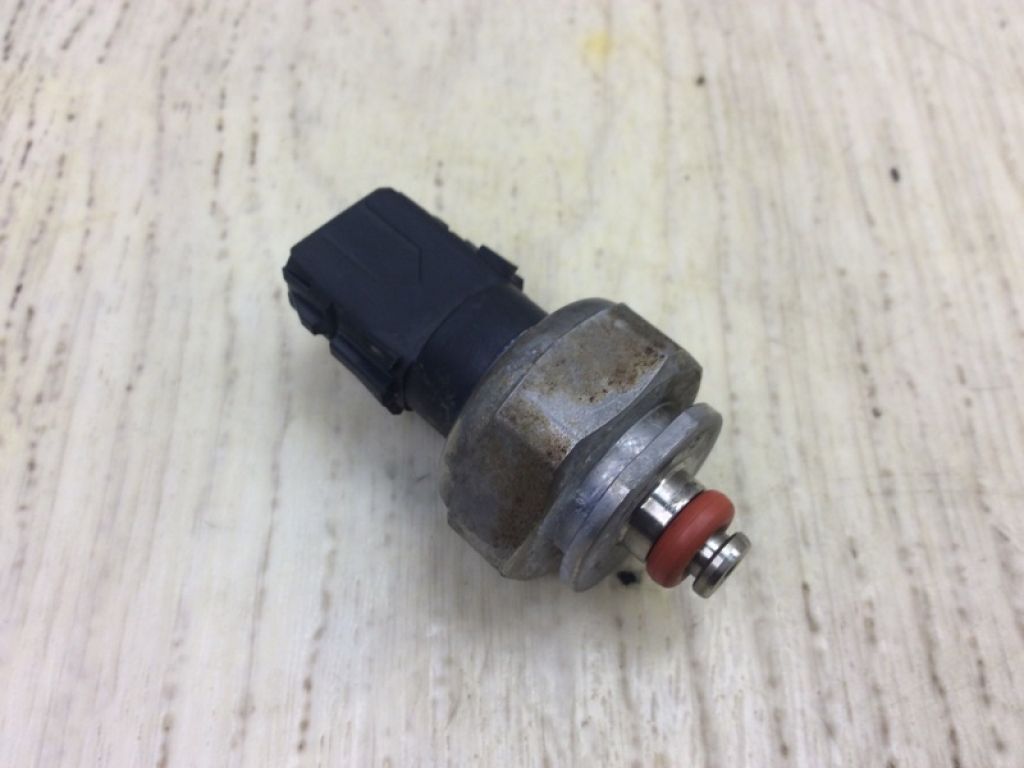 89458-33030 | Датчик тиску палива TOYOTA CAMRY 70 17-
