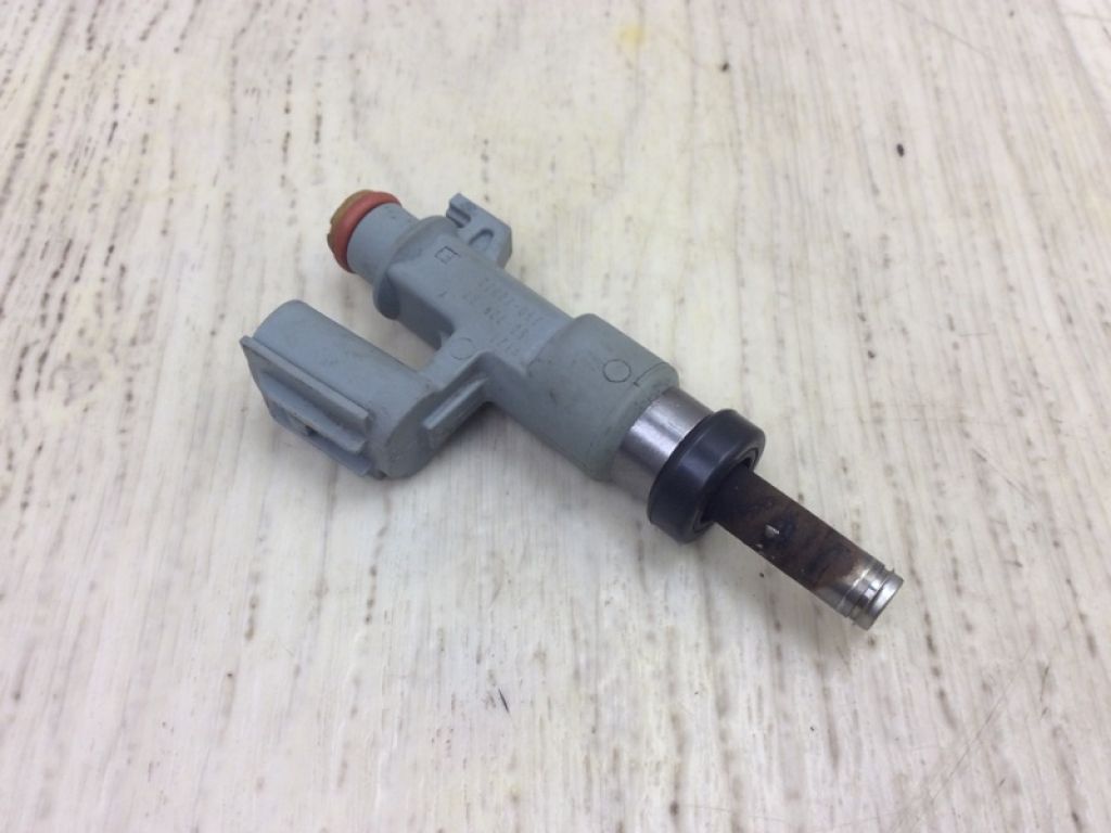 23209-29105 | Форсунка паливна TOYOTA CAMRY 70 17-