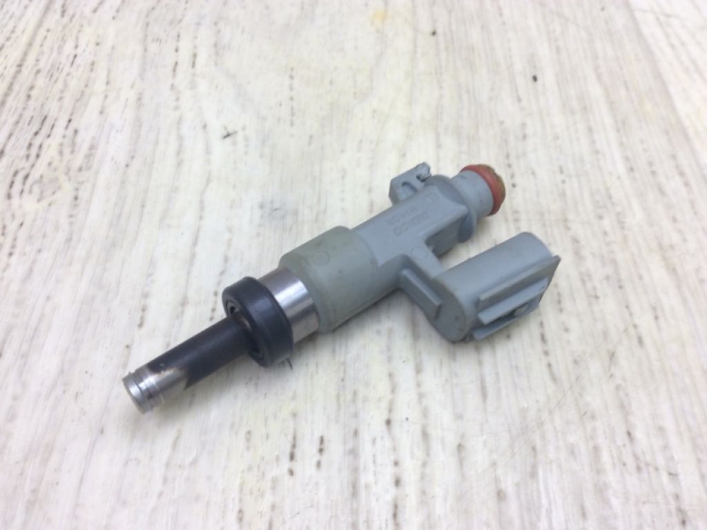 23209-29105 | Форсунка топливная TOYOTA CAMRY 70 17- - Фото 2