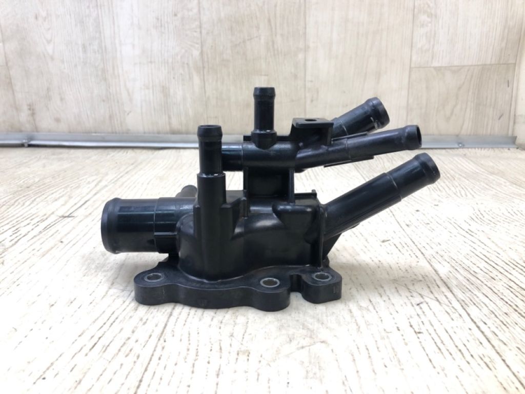 11060-3TA0B | Фланец системы охлаждения NISSAN X-TRAIL/ROGUE T32 13-20