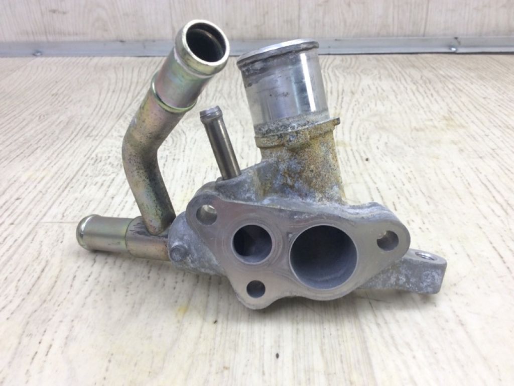 16305-25030 | Трійник системи охолодження TOYOTA CAMRY 70 17- - Фото 2