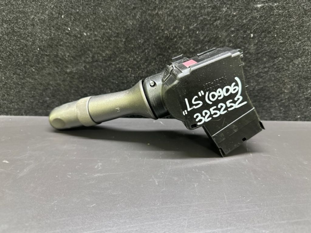 84652-50150 | Подрулевой переключатель прав. LEXUS LS460 06-12 - Фото 2