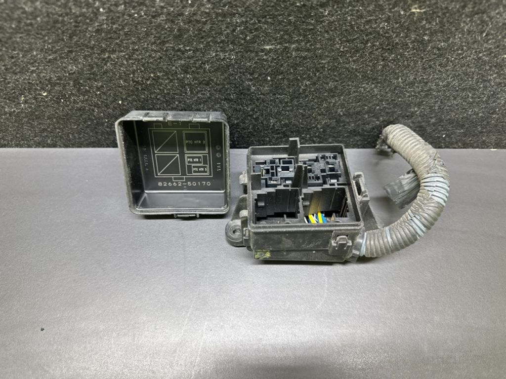 82735-50010 | реле LEXUS LS460 06-12