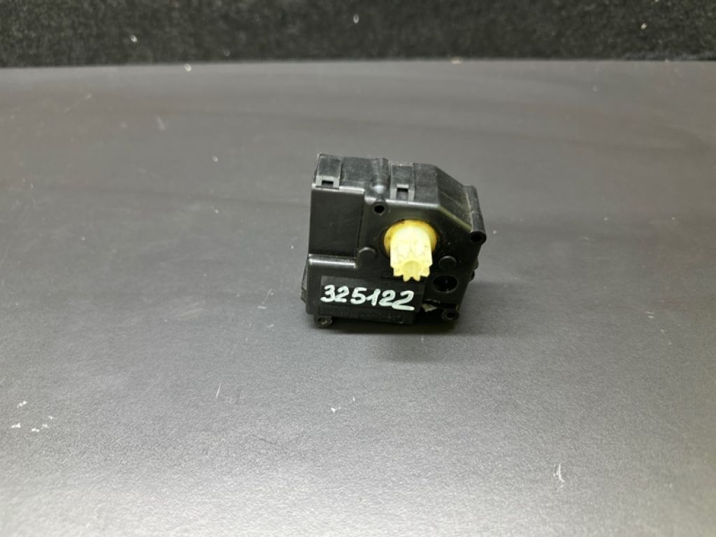 87106-50380 | Моторчик заслонки печки LEXUS LS460 06-12