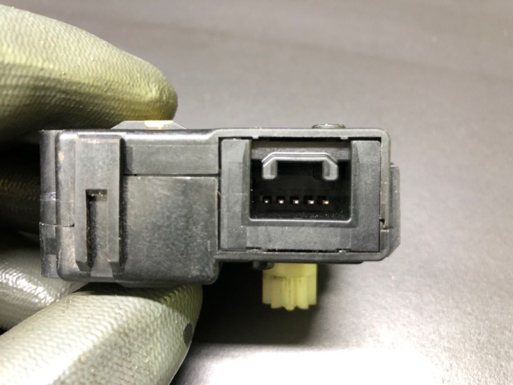 87106-50380 | Моторчик заслонки печки LEXUS LS460 06-12 - Фото 3