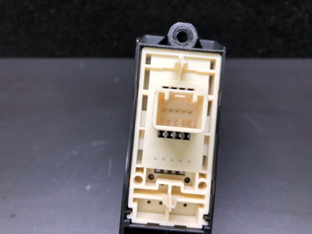 84390-50010-A0 | Кнопка стояночного тормоза LEXUS LS460 06-12 - Фото 4