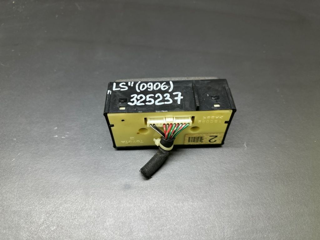 84010-50180 | Блок кнопок консоли LEXUS LS460 06-12 - Фото 3