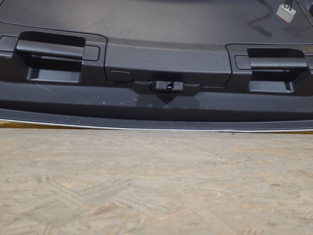 LR077685 | Крышка багажника LAND ROVER EVOQUE 2012-2018 - Фото 10