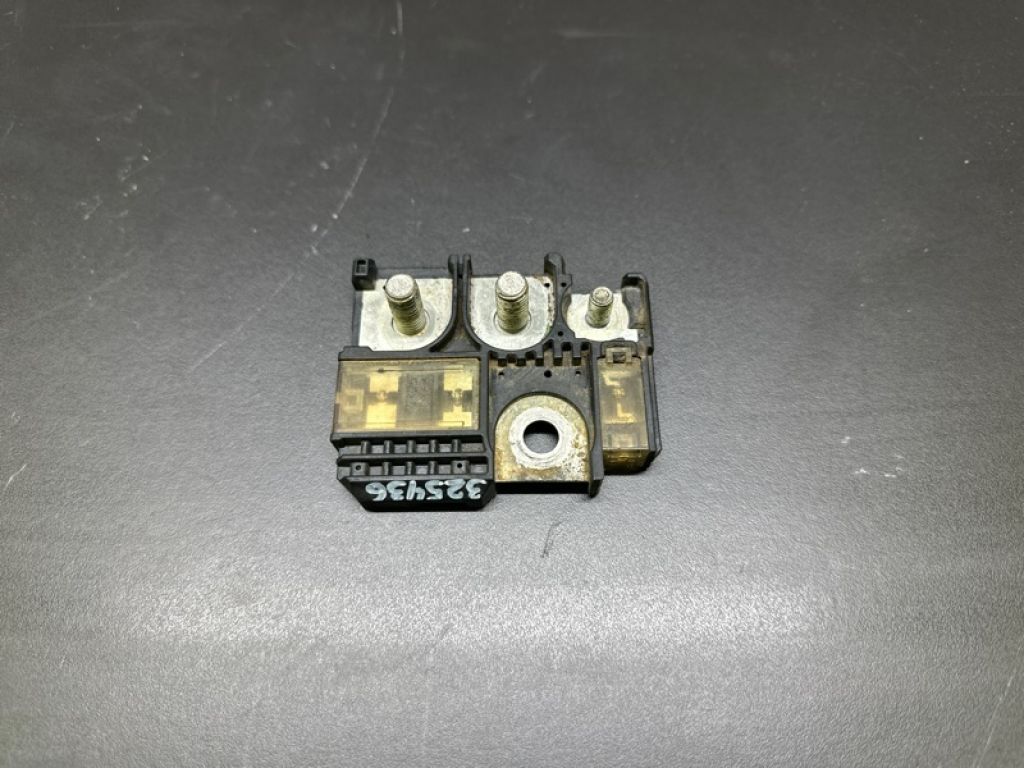 82211FJ030 | Клема акумулятора SUBARU CROSSTREK 12-17