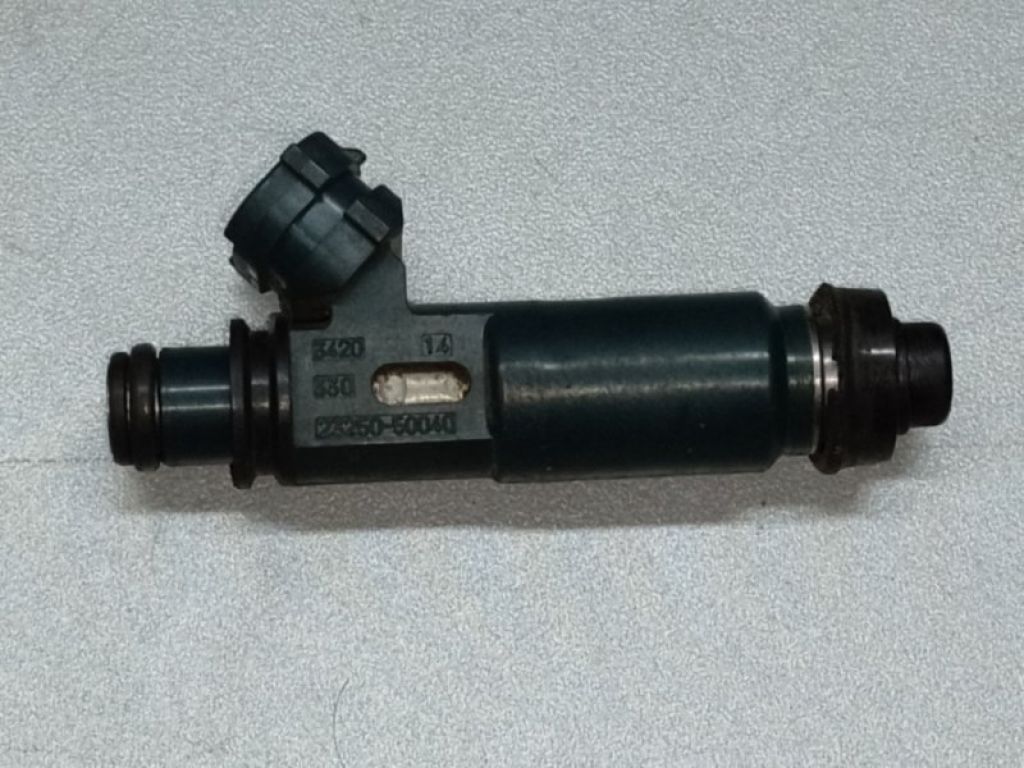 23209-50040 | Форсунка паливна LEXUS GX470 02-09