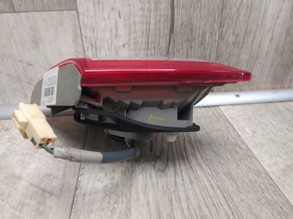 81590-06120 | Ліхтар внутрішній задн. лів. TOYOTA CAMRY 40 06-11 - Фото 5