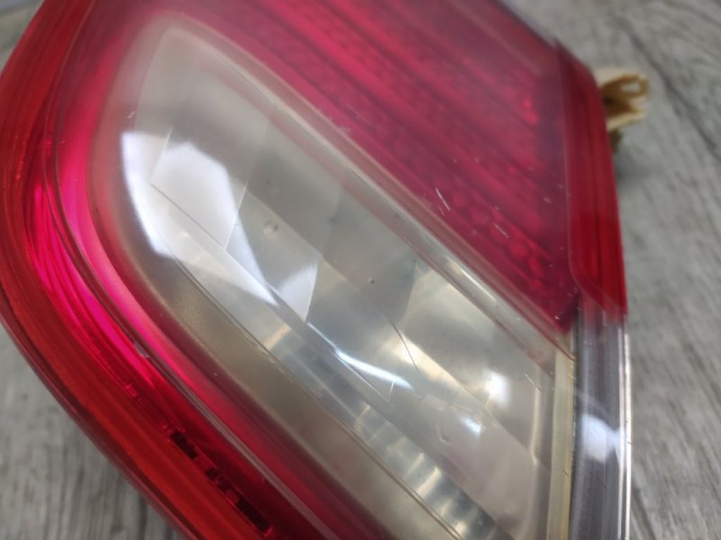 81590-06120 | Ліхтар внутрішній задн. лів. TOYOTA CAMRY 40 06-11 - Фото 7