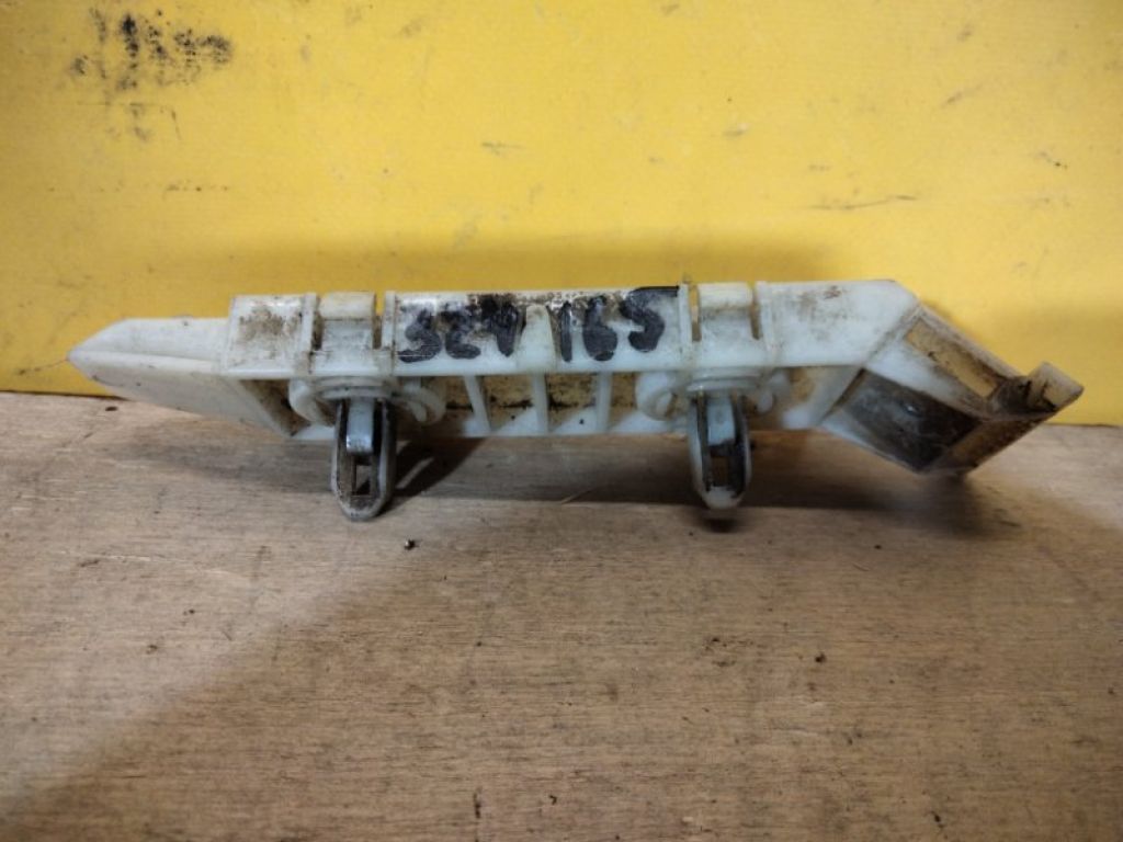 71731-65J00 | Кронштейн/крепление переднего бампера SUZUKI GRAND VITARA 05-15