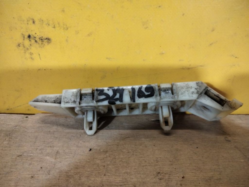 71731-65J00 | Кронштейн переднього бампера SUZUKI GRAND VITARA 05-15