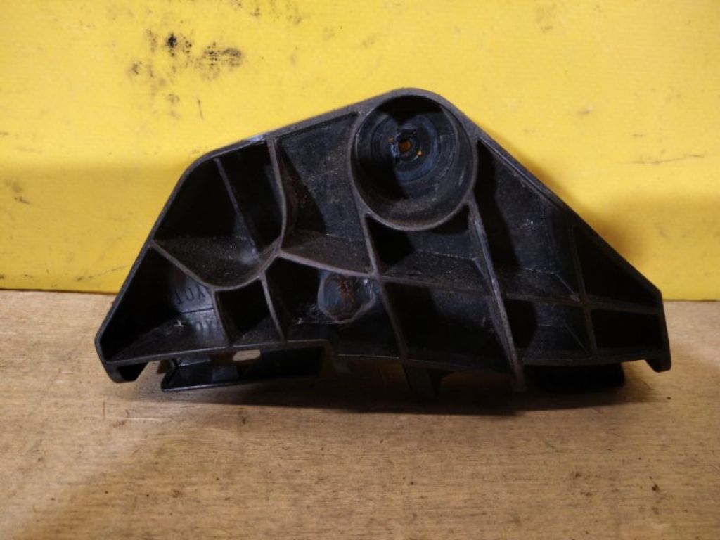 52563-12040 | Кронштейн заднього бампера лів. TOYOTA COROLLA 150 06-13 - Фото 2