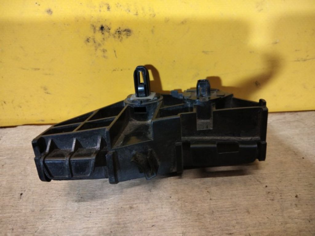 52563-12040 | Кронштейн заднього бампера лів. TOYOTA COROLLA 150 06-13 - Фото 4