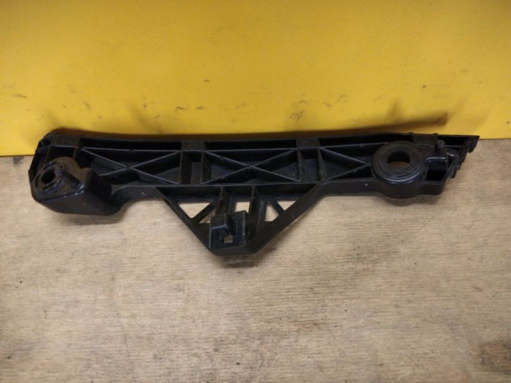 BBM4500T1 | Кронштейн переднего бампера прав. MAZDA 3 BL 09-13 - Фото 2