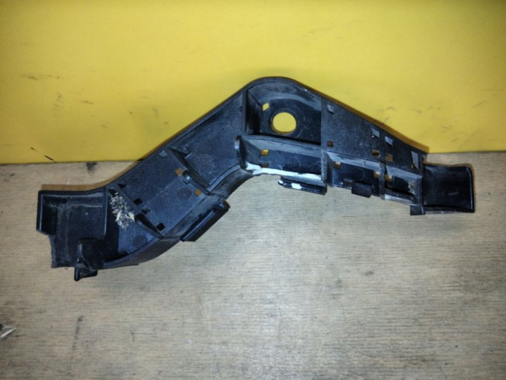 71555TL0G01 | Кронштейн заднього бампера лів. HONDA ACCORD CU8 08-13