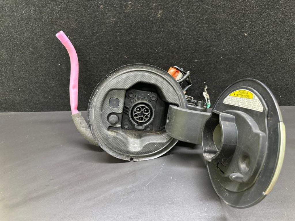 G9081-47030 | Зарядне гніздо (розетка) TOYOTA PRIUS - 30 09-17