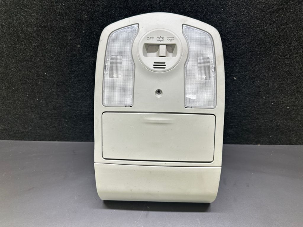 81260-47150-B0 | Плафон салону передн. TOYOTA PRIUS - 30 09-17