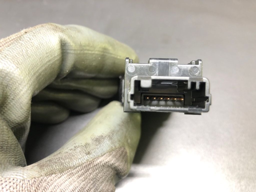 84718-47061 | Кнопка стоянкового гальма TOYOTA PRIUS - 30 09-17 - Фото 4