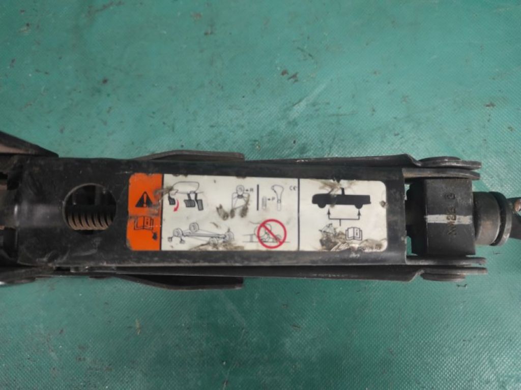 5L1Z-17080-B | Домкрат FORD EXPEDITION 03-06 - Фото 4