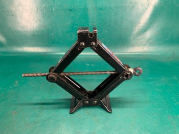 Домкрат MAZDA 3 BK 03-08