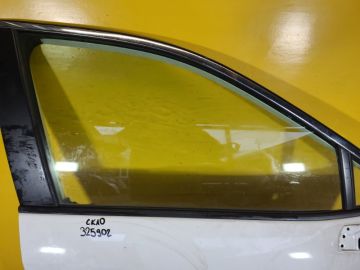 Стекло двери передн. прав. TOYOTA RAV4 18-