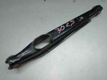 Рычаг задней подвески поперечный нижний MITSUBISHI LANCER X 10 07-15