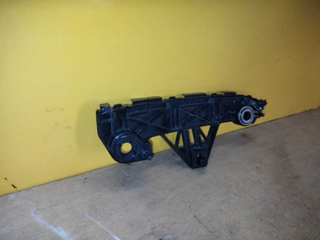 BBM4500T1 | Кронштейн переднього бампера прав. MAZDA 3 BL 09-13 - Фото 5