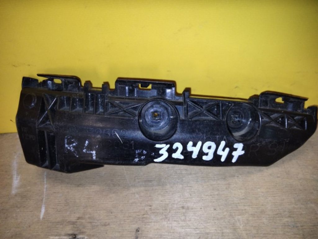5256242031 | Кронштейн заднего бампера прав. TOYOTA RAV4 05-12
