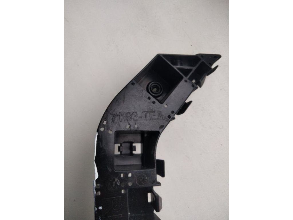 71193TEAT01 | Кронштейн переднього бампера прав. HONDA CIVIC FC/FK 15- - Фото 9