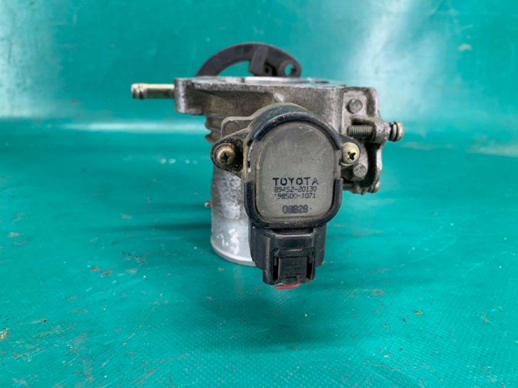 Дроссельная заслонка TOYOTA YARIS 00-05 - Фото 4