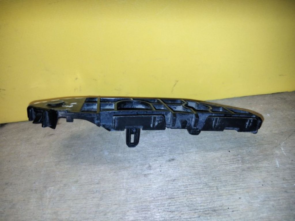 5215812090 | Кронштейн заднього бампера лів. TOYOTA COROLLA 150 06-13 - Фото 3