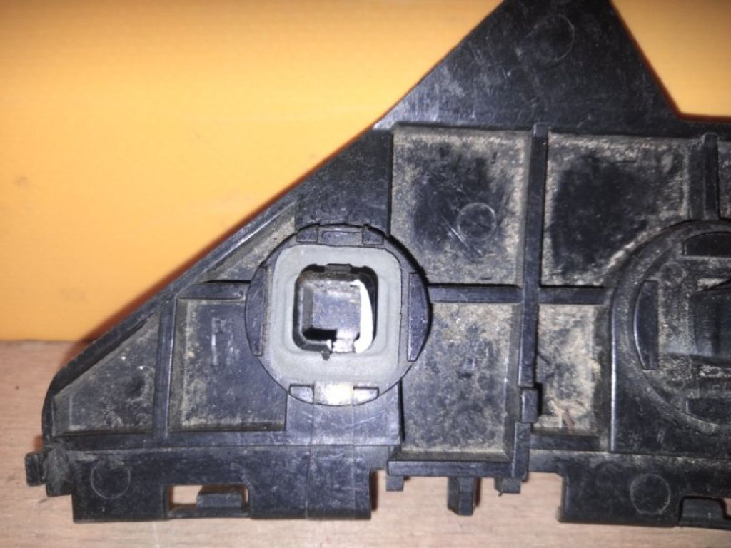 5215802020 | Кронштейн заднього бампера лів. TOYOTA COROLLA 150 06-13 - Фото 3