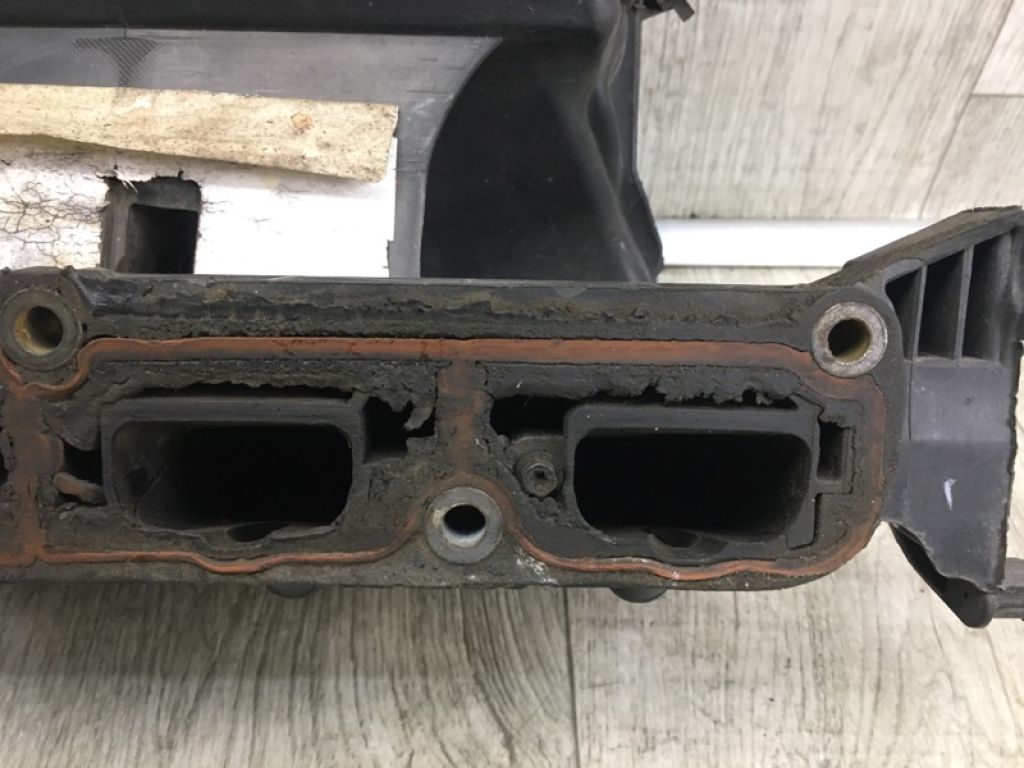 4593915AA | Колектор впускний CHRYSLER 200 10-14 - Фото 9