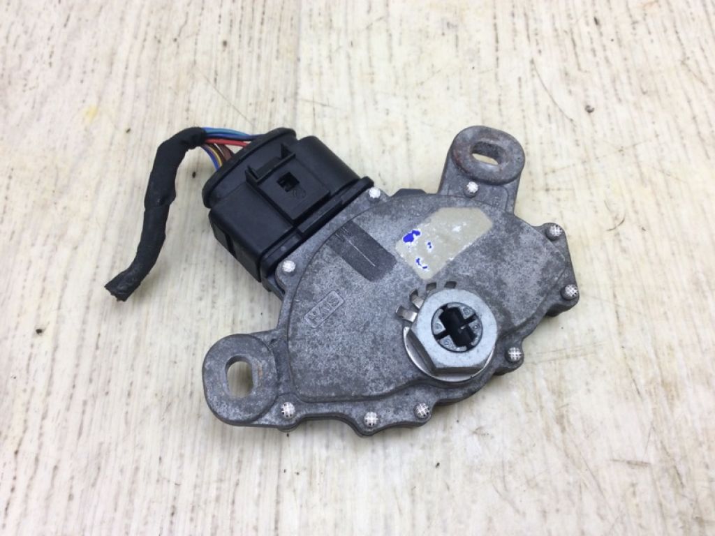 958 606 823 00 | Датчик положення селектора АКПП PORSCHE CAYENNE 10-18