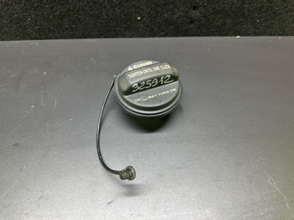 31010-3L600 | Крышка топливного бака HYUNDAI ELANTRA AD 16- - Фото 2