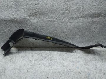 Накладка отвору багажника лів. LEXUS RX350/450 09-15