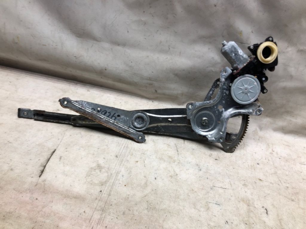 69802-06070 | Стеклоподъемник передн. лев. TOYOTA CAMRY 40 06-11